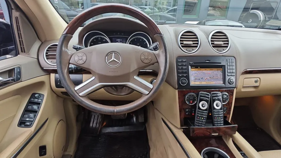 MERCEDES-BENZ GL -