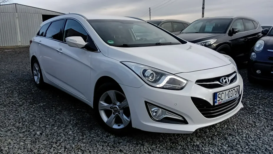 HYUNDAI i40 -