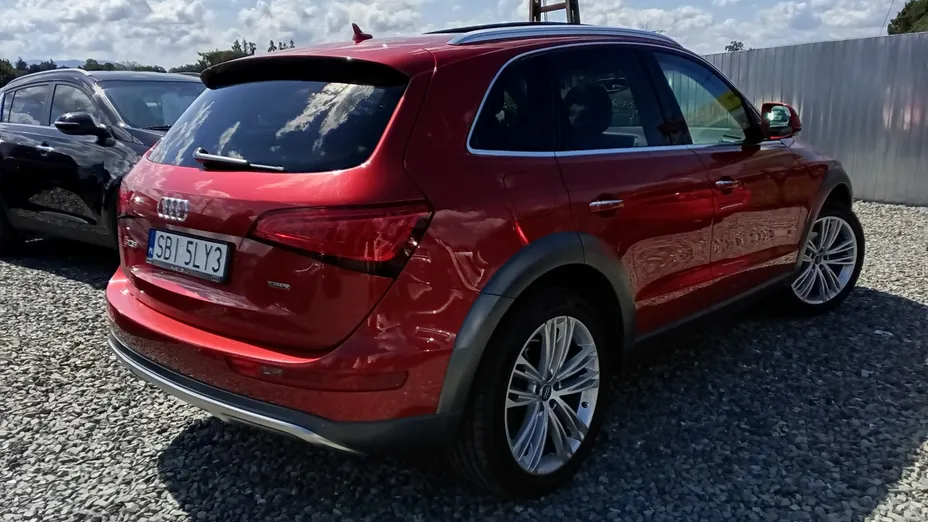 AUDI Q5 -