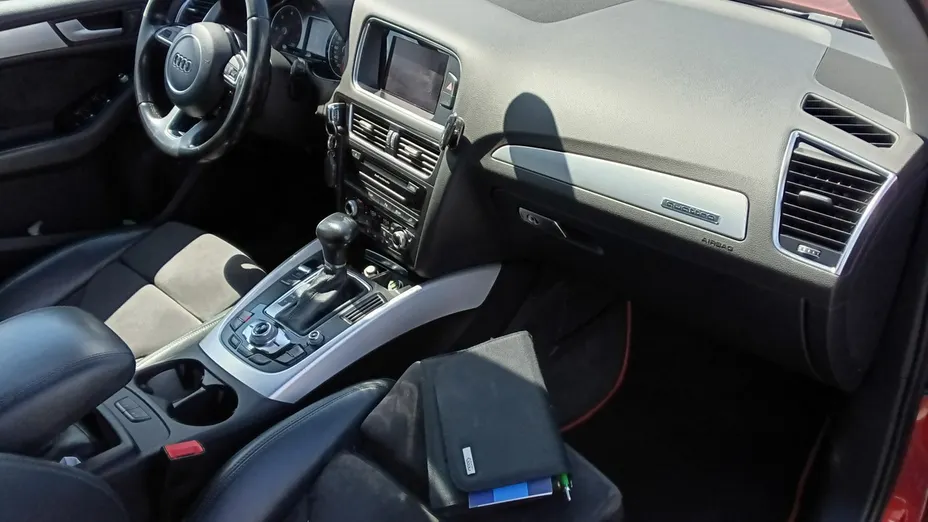 AUDI Q5 -
