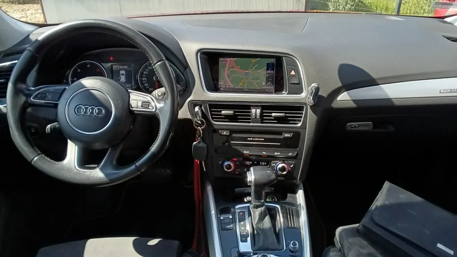 AUDI Q5 -