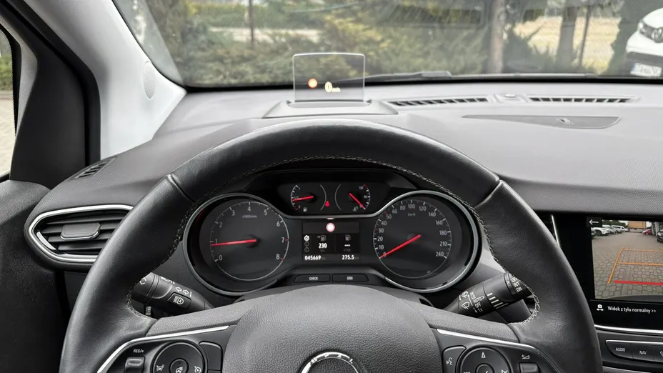 OPEL Crossland X -