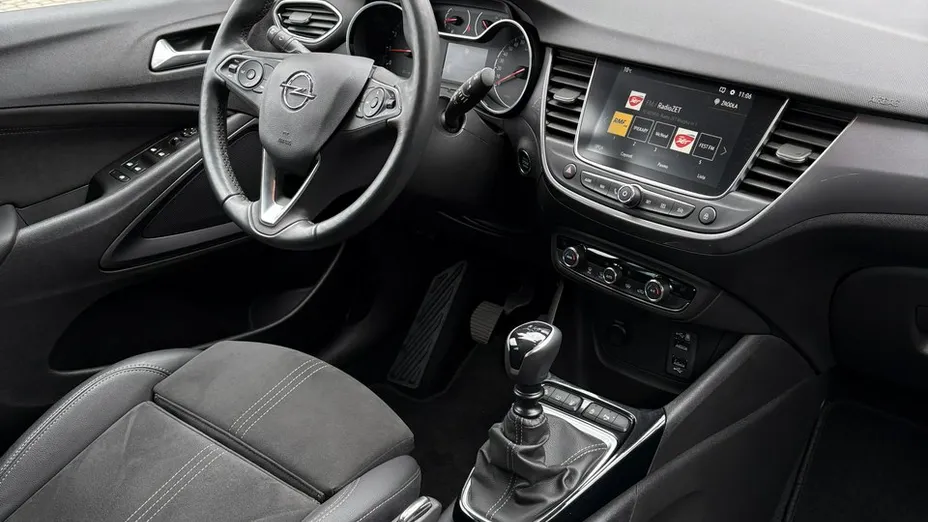 OPEL Crossland X -