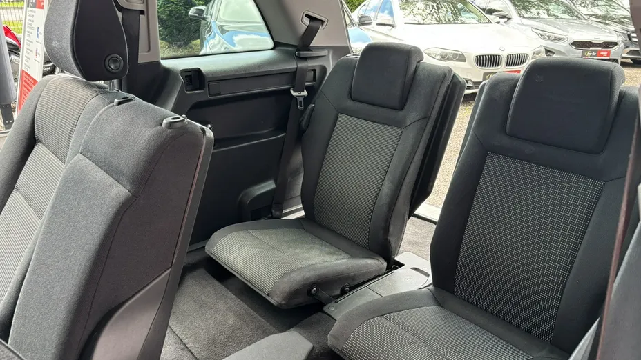 OPEL Zafira -