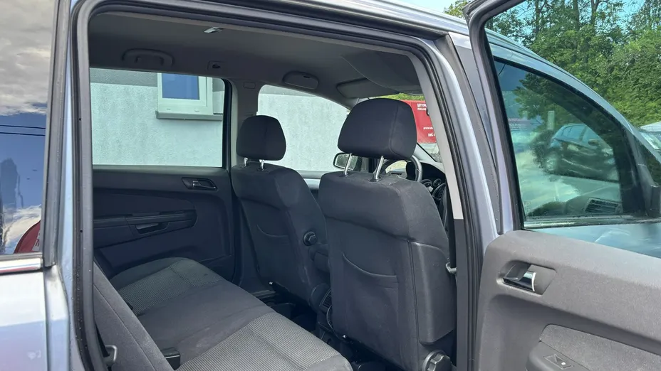 OPEL Zafira -