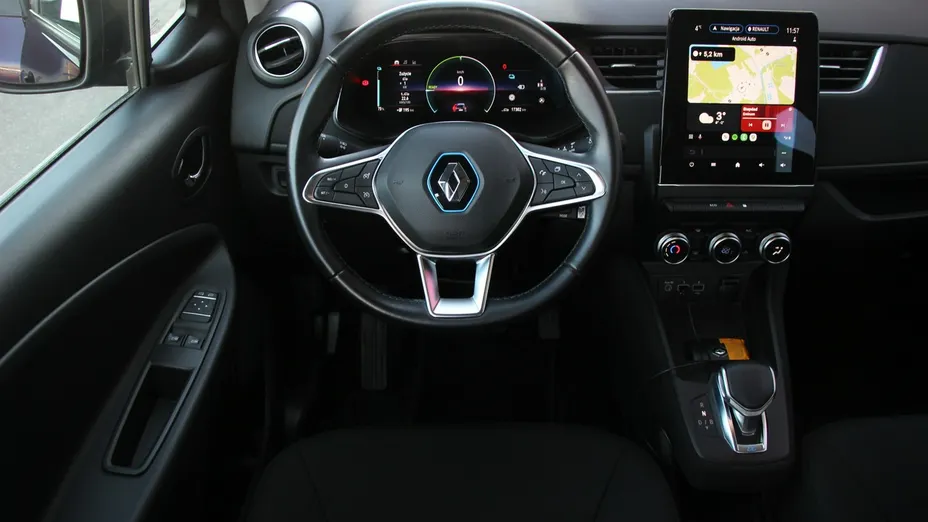 RENAULT ZOE -
