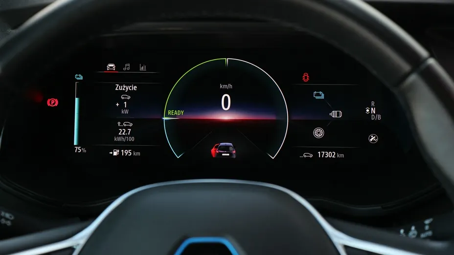RENAULT ZOE -
