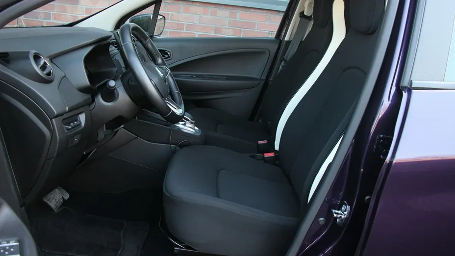 RENAULT ZOE -