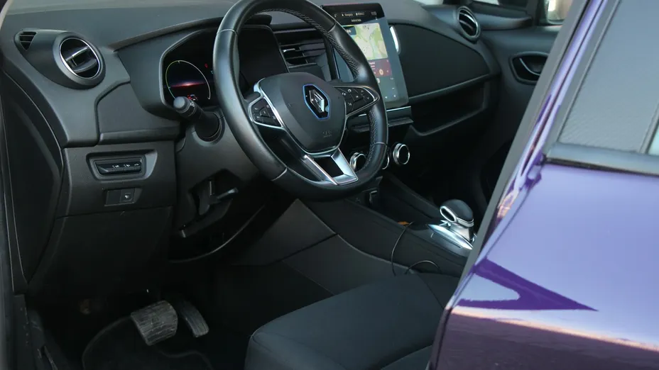 RENAULT ZOE -