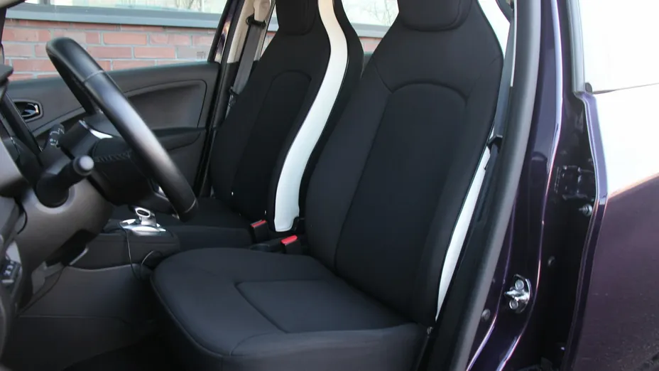 RENAULT ZOE -