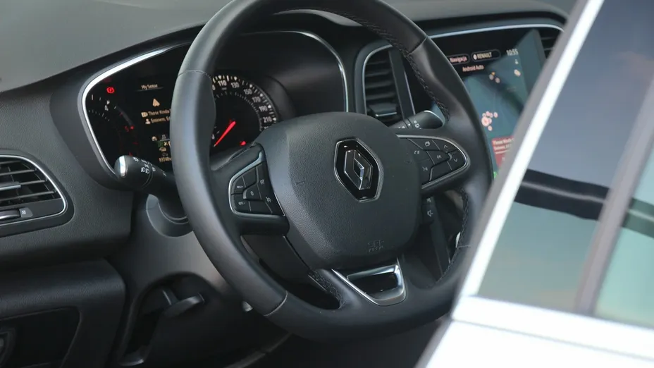 RENAULT Megane -