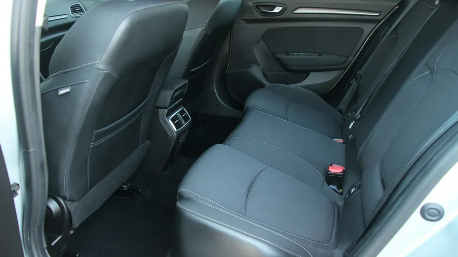 RENAULT Megane -