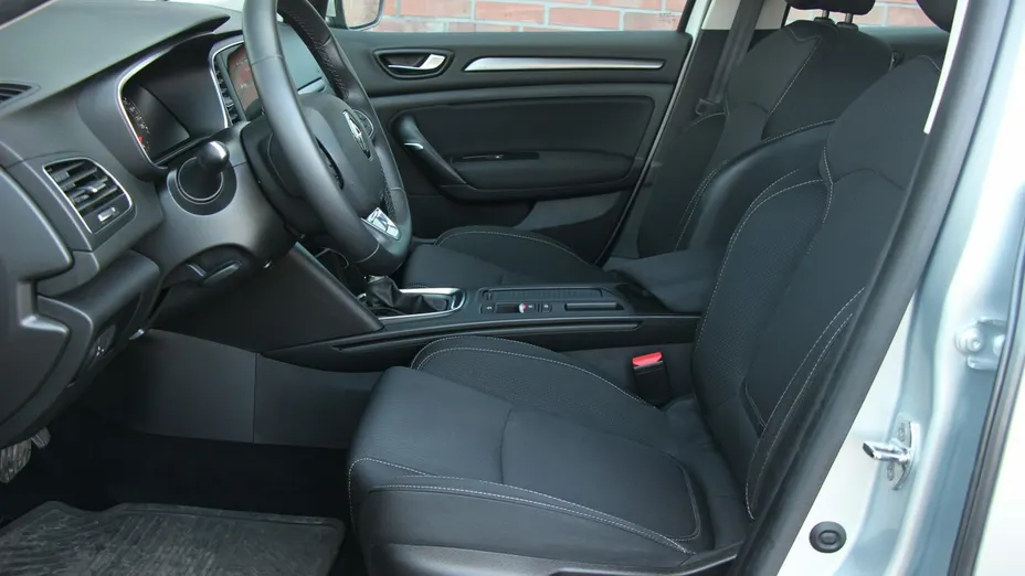 RENAULT Megane -