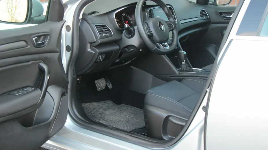 RENAULT Megane -