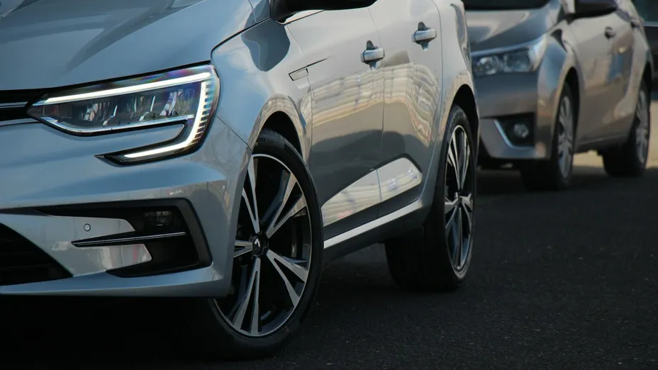 RENAULT Megane -