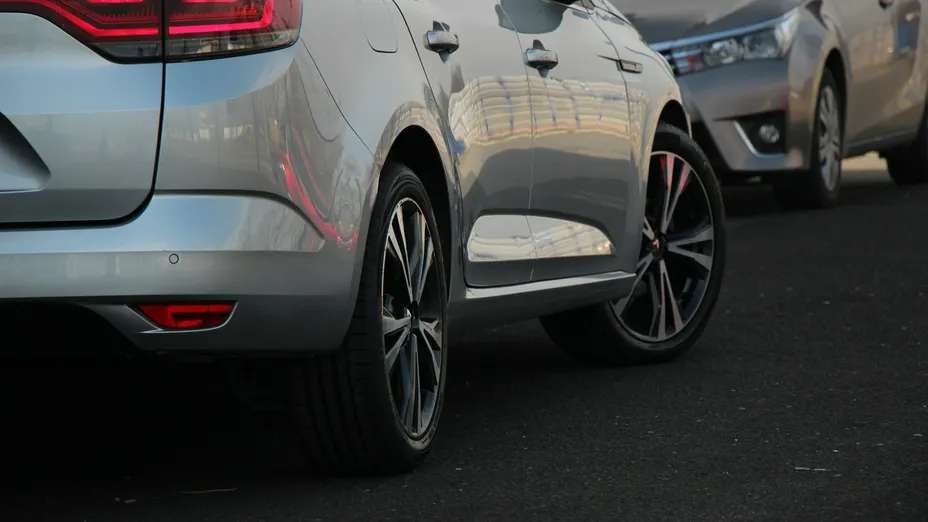 RENAULT Megane -