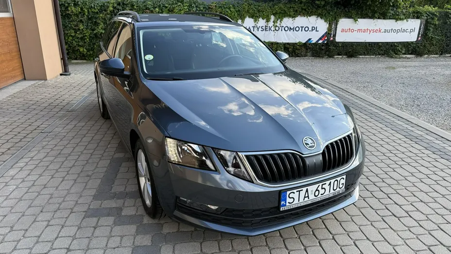 SKODA Octavia -
