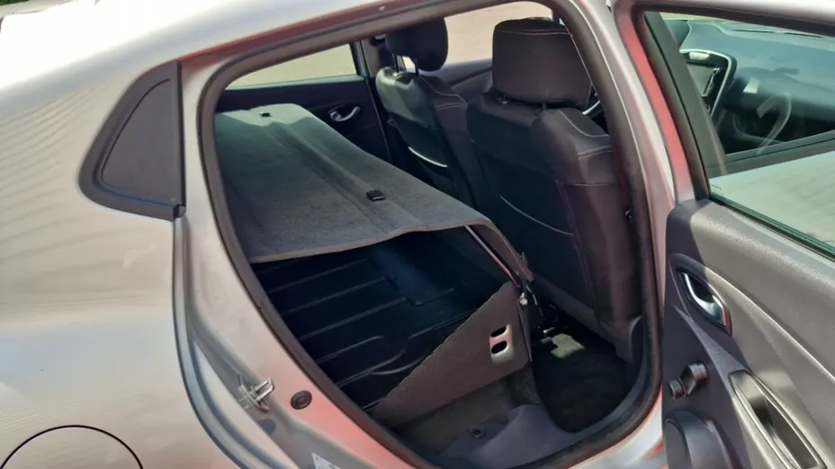 RENAULT Clio -