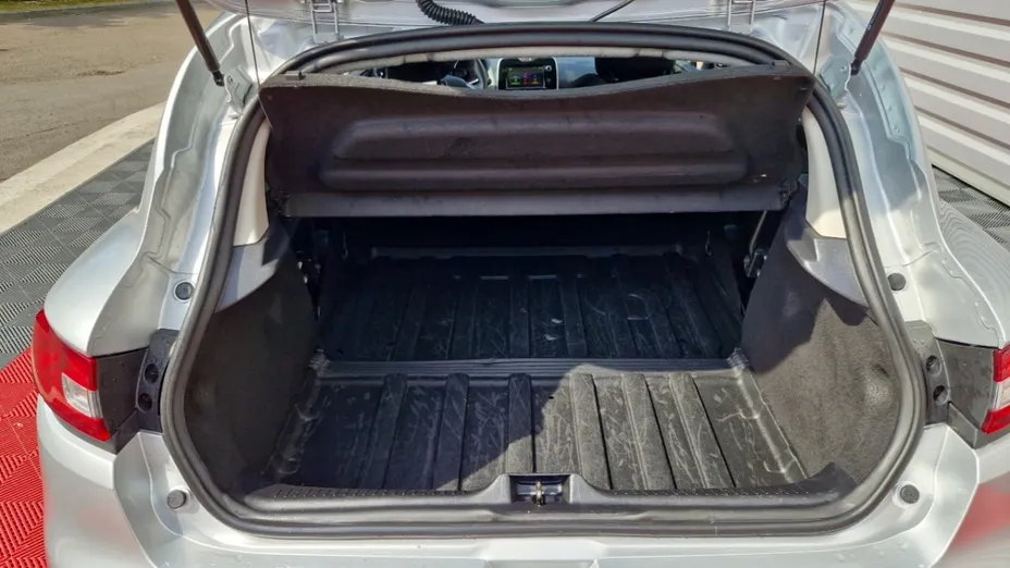RENAULT Clio -