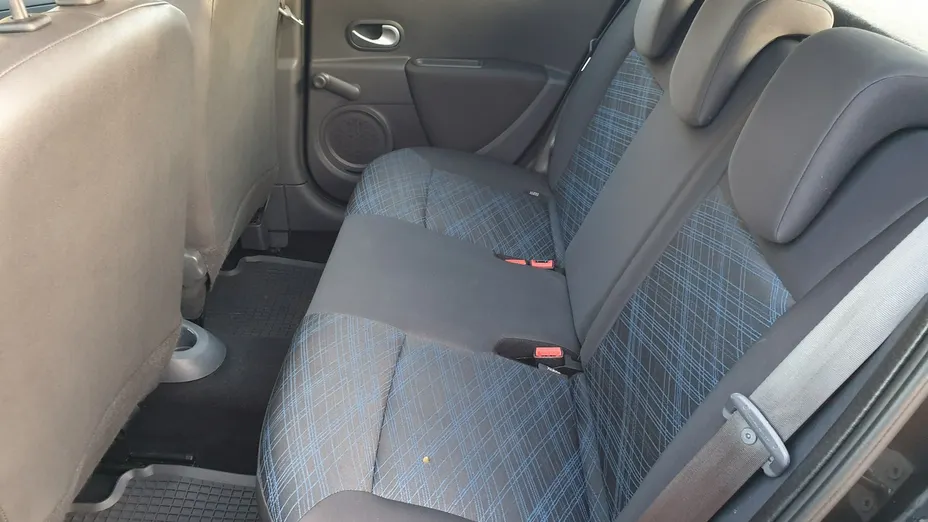 RENAULT Clio -