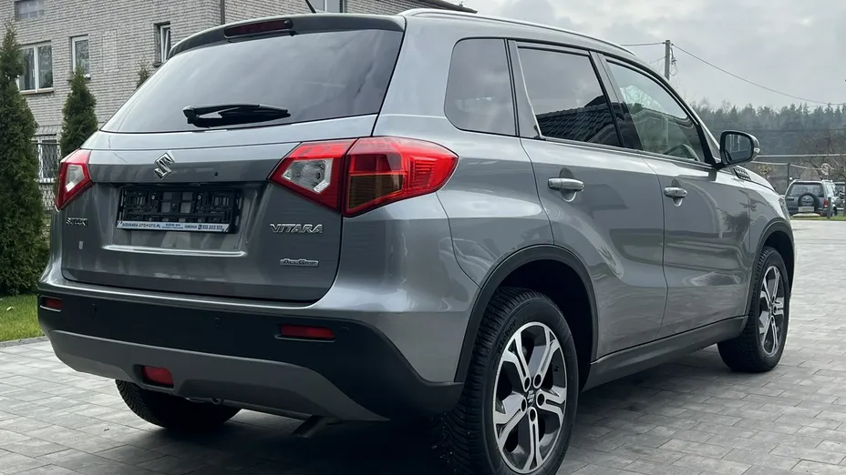 SUZUKI Vitara -