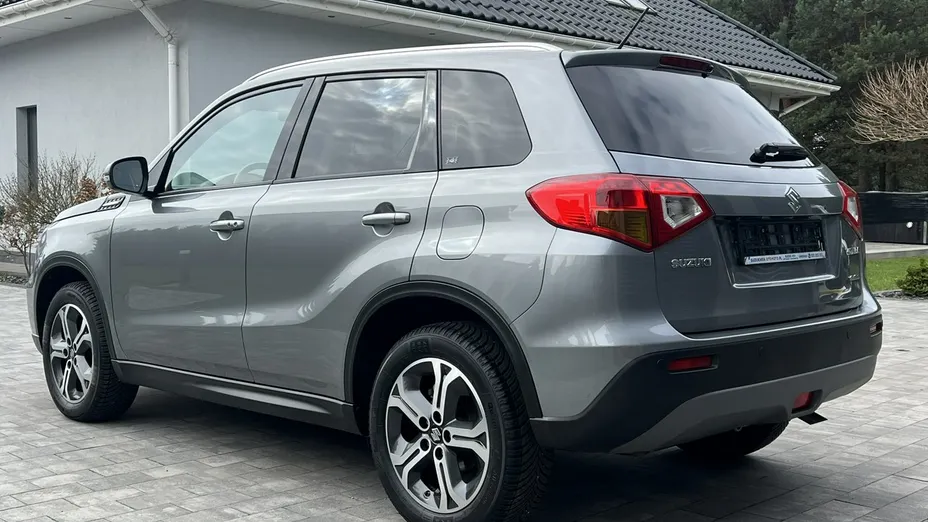 SUZUKI Vitara -
