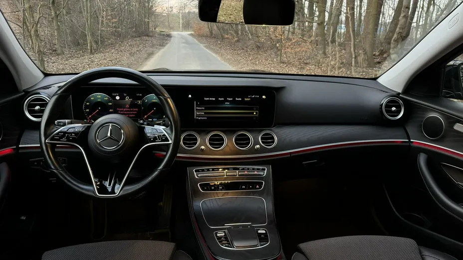 MERCEDES-BENZ E Klasa -