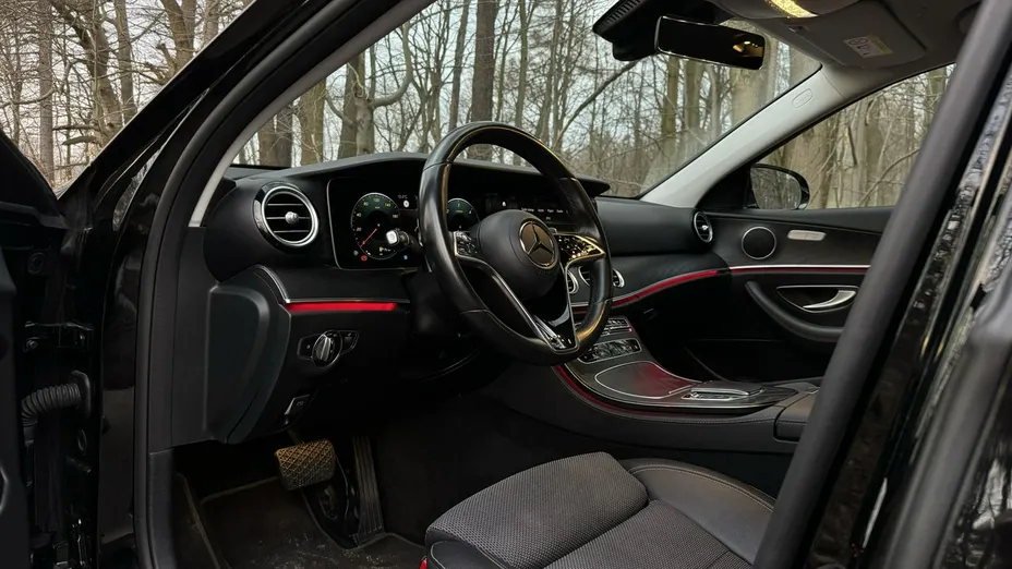 MERCEDES-BENZ E Klasa -