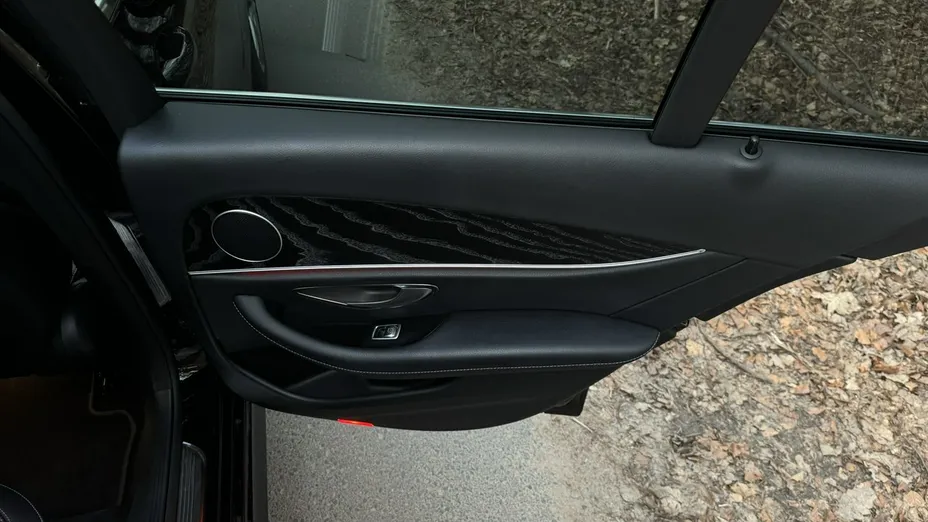 MERCEDES-BENZ E Klasa -