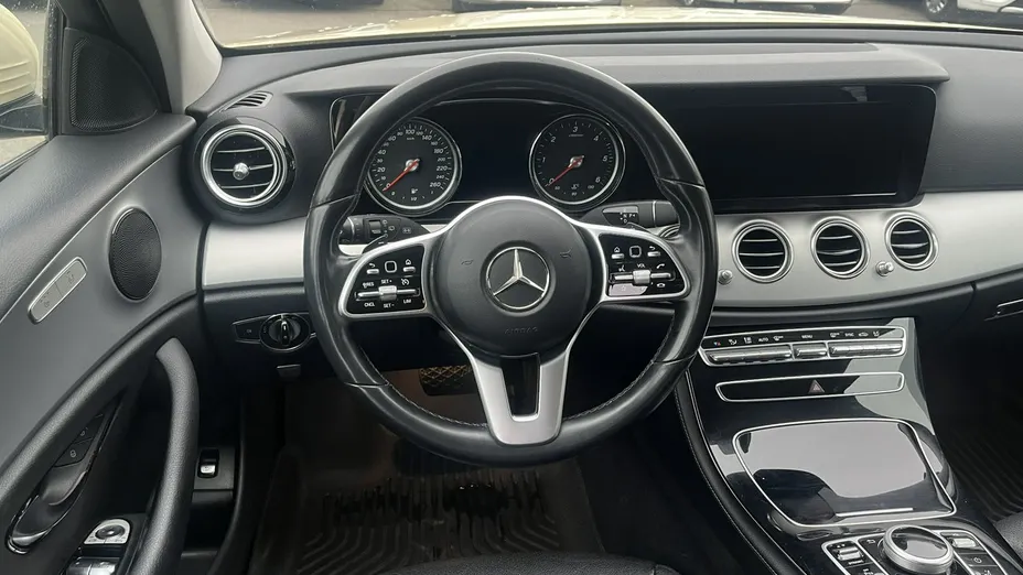 MERCEDES-BENZ E Klasa -