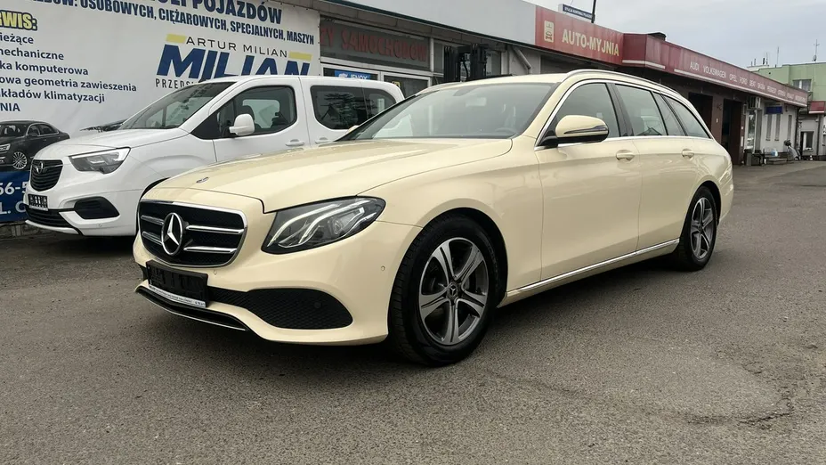 MERCEDES-BENZ E Klasa -
