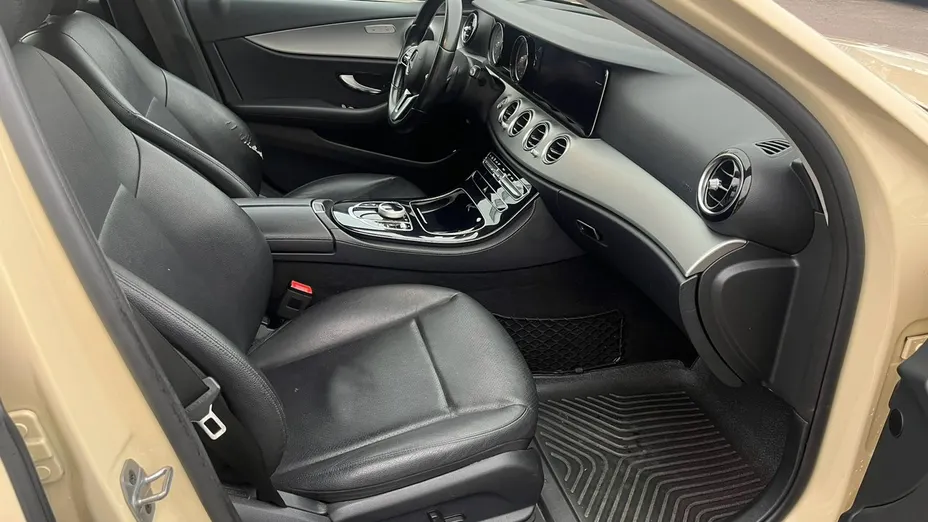 MERCEDES-BENZ E Klasa -