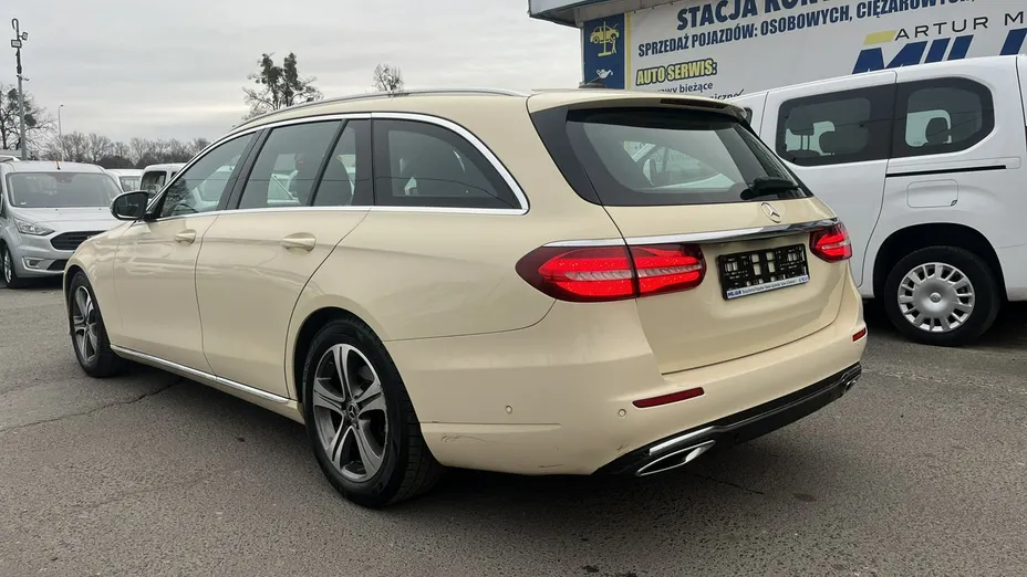 MERCEDES-BENZ E Klasa -