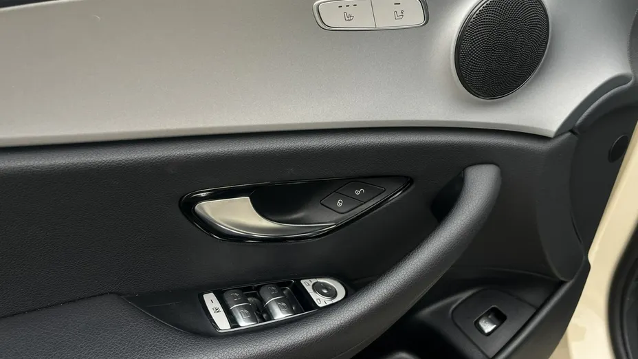 MERCEDES-BENZ E Klasa -