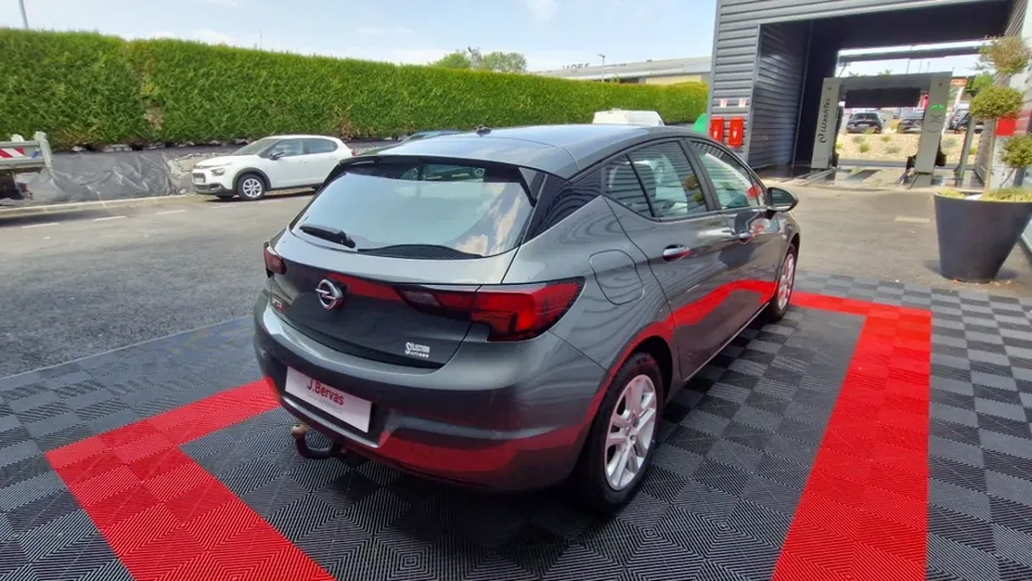 OPEL Astra -
