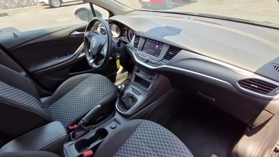 OPEL Astra -