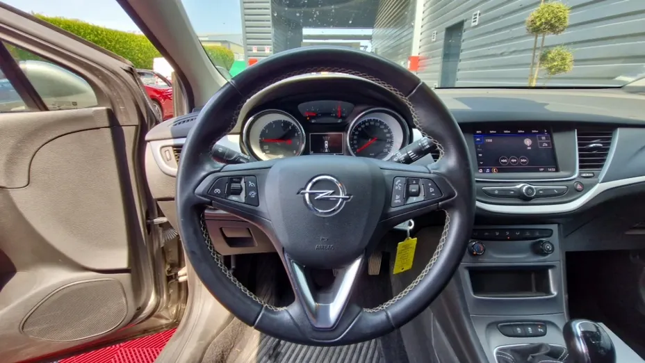 OPEL Astra -