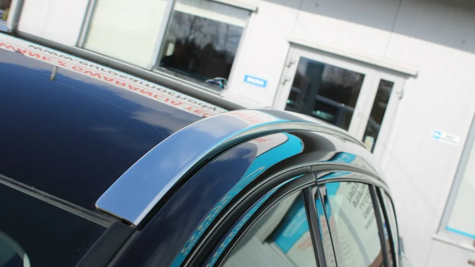 VOLVO V60 -
