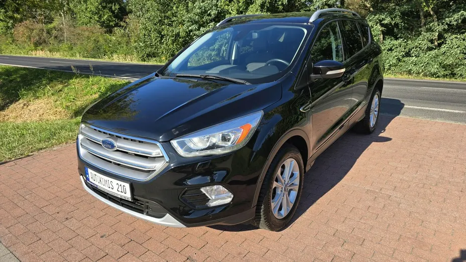 FORD Kuga -