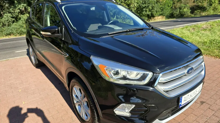 FORD Kuga -
