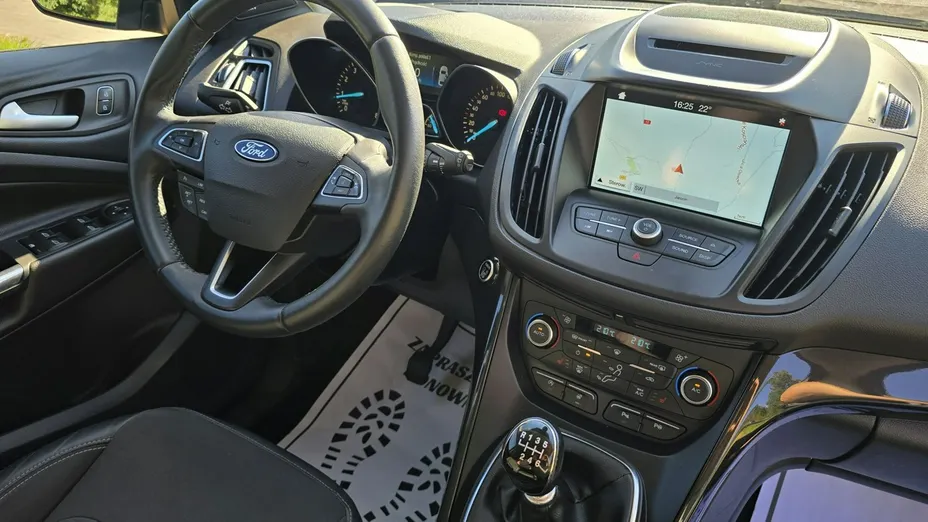 FORD Kuga -
