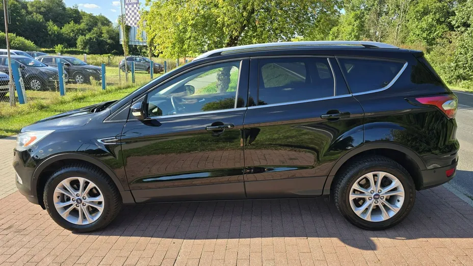 FORD Kuga -