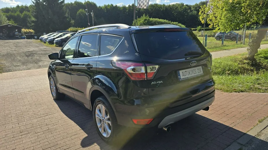 FORD Kuga -