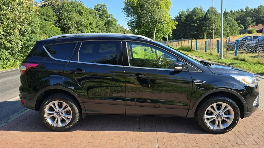 FORD Kuga -