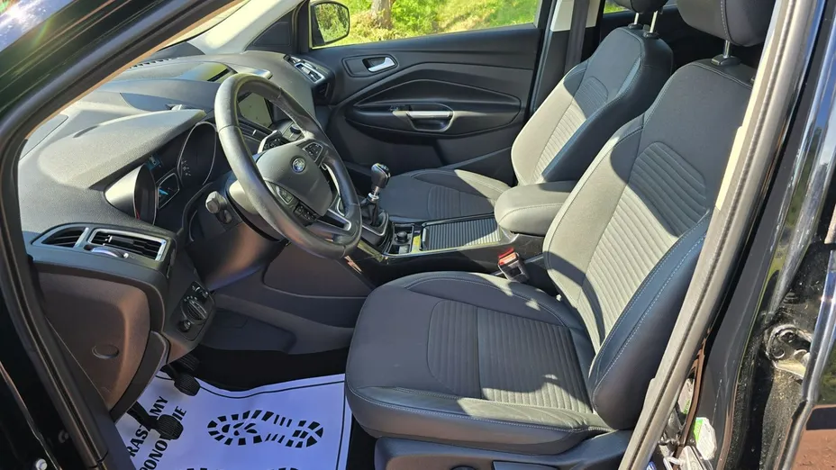 FORD Kuga -