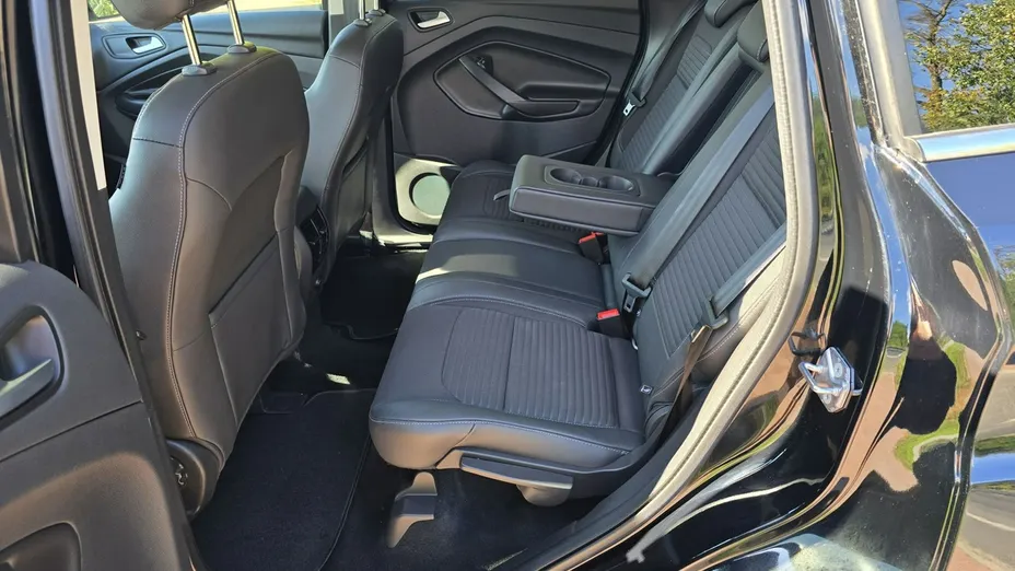 FORD Kuga -