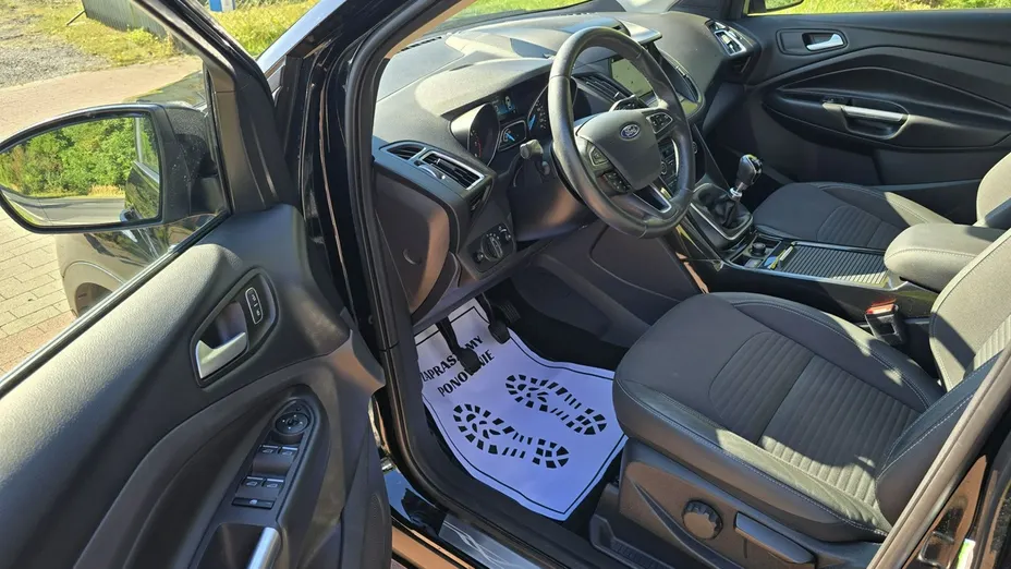FORD Kuga -