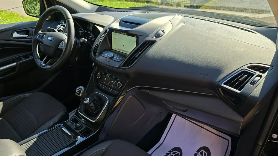 FORD Kuga -