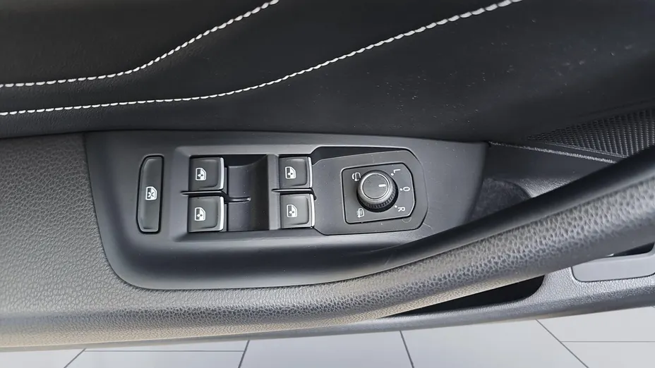 VOLKSWAGEN Arteon Arteon 2.0 TSI R-Line DSG