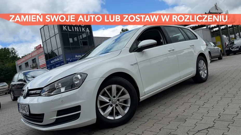 VOLKSWAGEN Golf -